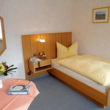 Zur Post Hotel 3*